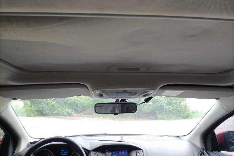 Used Ford Focus 2012 Hatchback 1.6L Automatic Fashion Edition Headliner