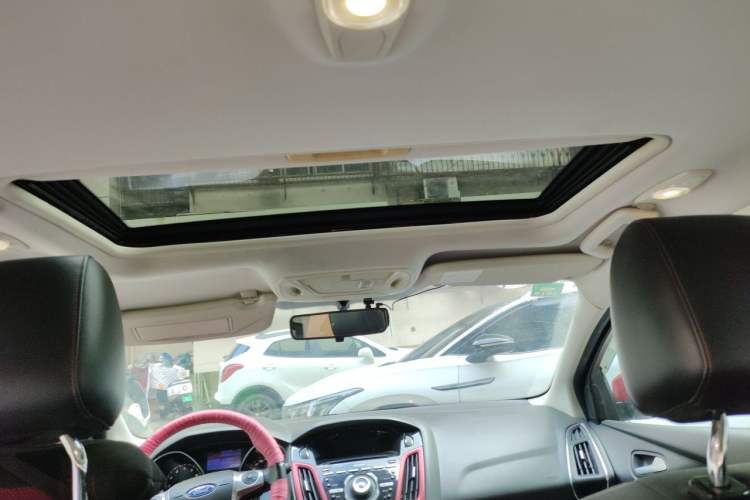 Used Ford Focus 2012 Hatchback 2.0L Manual Luxury Sport Model Headliner