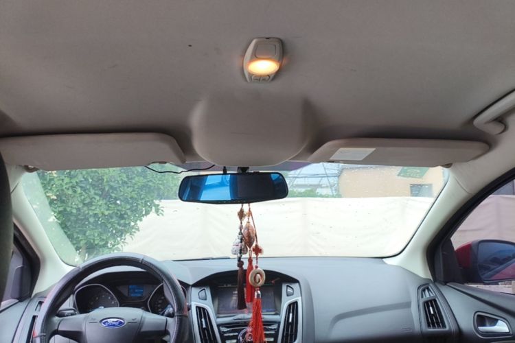 Used Ford Focus 2012 Hatchback 1.6L Automatic Comfort Model Headliner