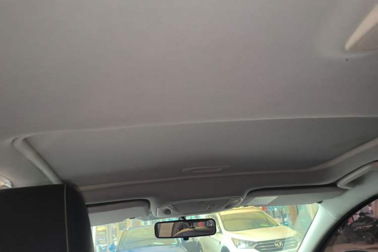 Used Ford Focus 2012 Hatchback 1.6L Automatic Fashion Edition Headliner