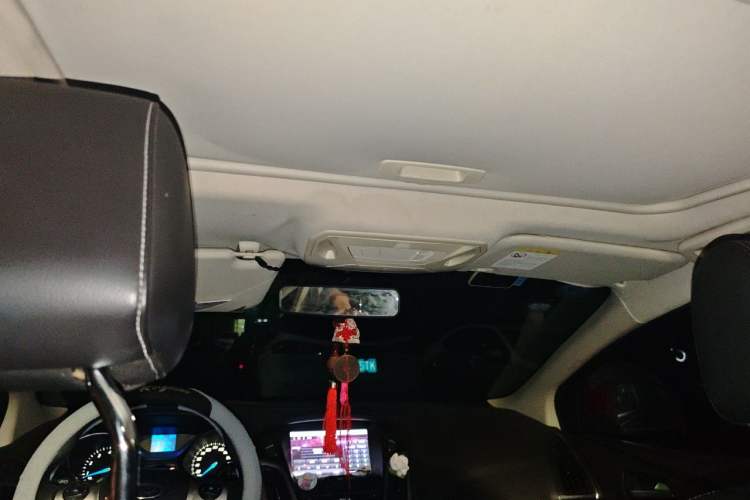 Used Ford Focus 2012 Sedan 1.6L Automatic Comfort Model Headliner