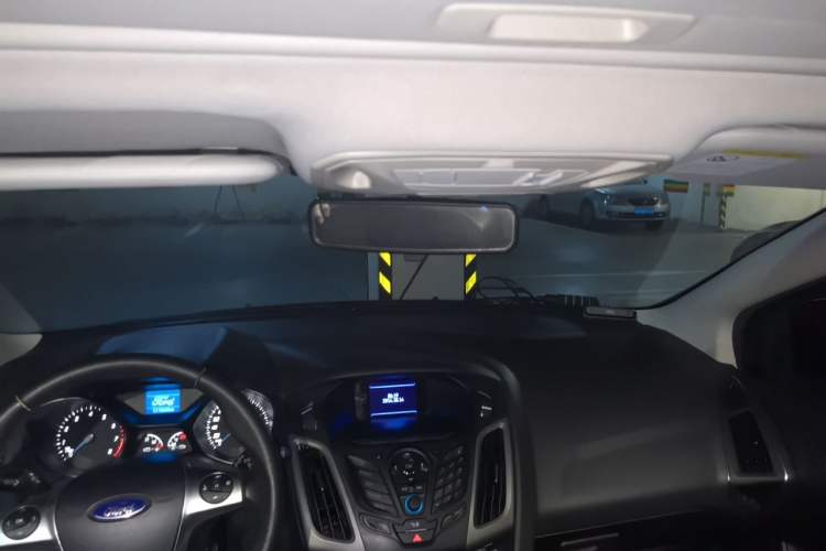 Used Ford Focus 2012 Hatchback 1.6L Manual Fashion Edition Headliner