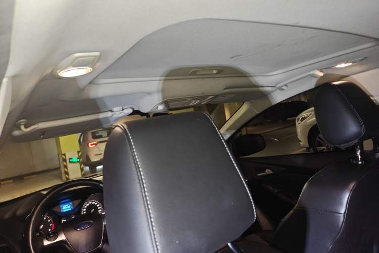 Used Ford Focus 2012 Sedan 1.6L Automatic Fashion Edition Headliner