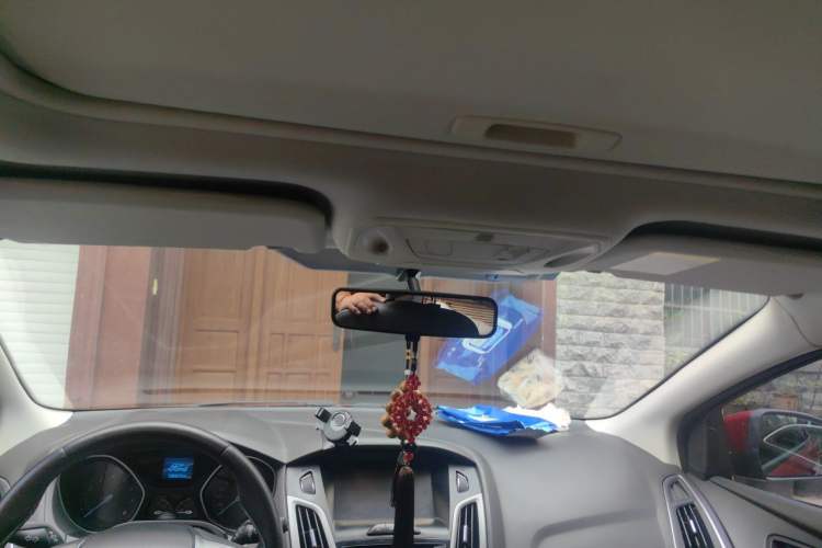 Used Ford Focus 2012 Hatchback 1.6L Automatic Fashion Edition Headliner