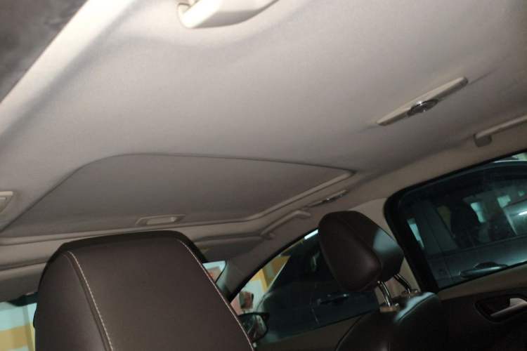 Used Ford Focus 2012 Hatchback 1.6L Automatic Fashion Edition Headliner