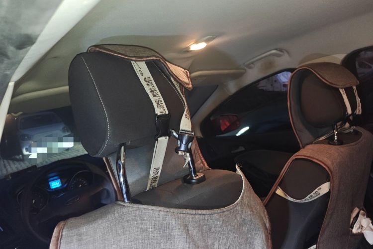 Used Ford Focus 2012 Hatchback 1.6L Automatic Comfort Model Headliner