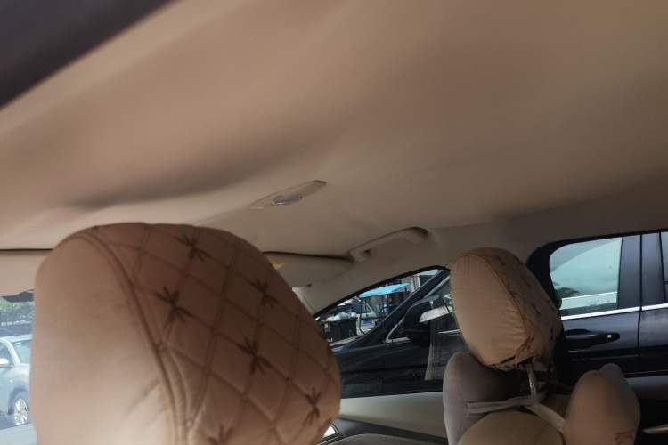 Used Ford Focus 2012 Sedan 1.6L Automatic Comfort Model Headliner