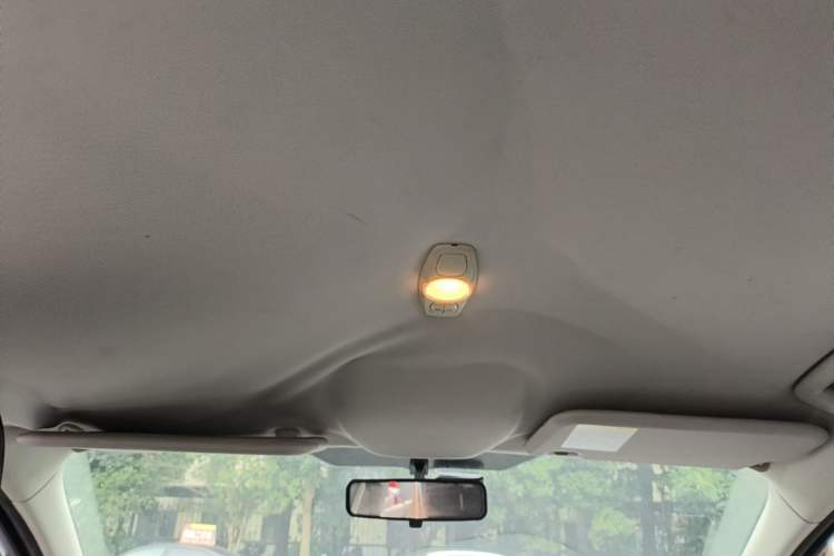 Used Ford Focus 2012 Sedan 1.6L Automatic Comfort Model Headliner