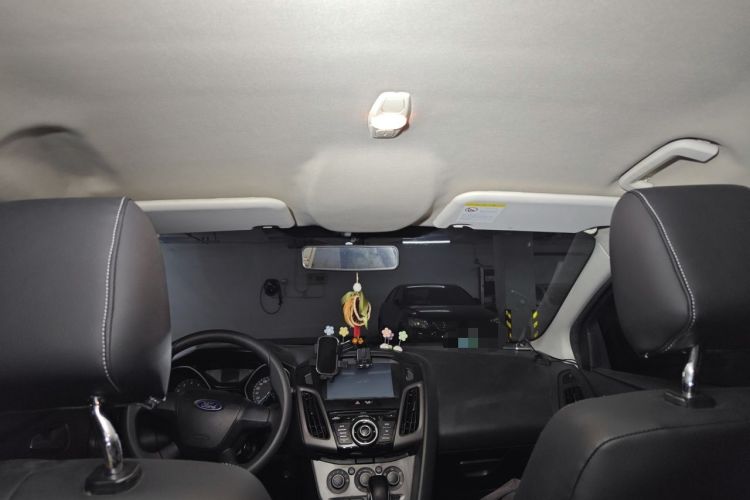Used Ford Focus 2012 Hatchback 1.6L Automatic Comfort Model Headliner