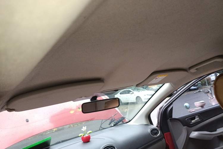 Used Ford Focus 2012 Hatchback Classic 1.8L Automatic Base Model Headliner