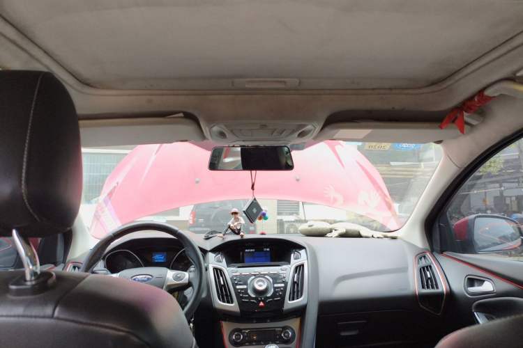 Used Ford Focus 2012 Sedan 1.6L Manual Fashion Edition Headliner