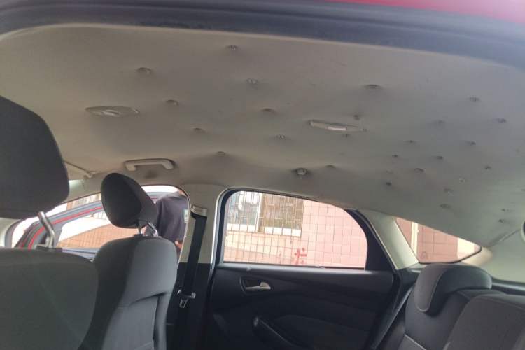 Used Ford Focus 2012 Hatchback 1.6L Automatic Comfort Model Headliner