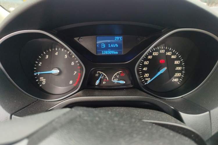 Used Ford Focus 2012 Hatchback 1.6L Manual Fashion Edition Instrument Cluster
