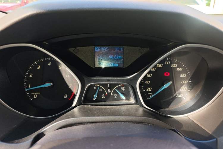 Used Ford Focus 2012 Sedan 1.6L Automatic Comfort Model Instrument Cluster
