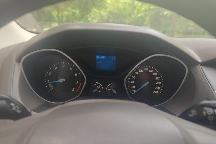 Used Ford Focus 2012 Sedan 1.6L Automatic Comfort Model Instrument Cluster