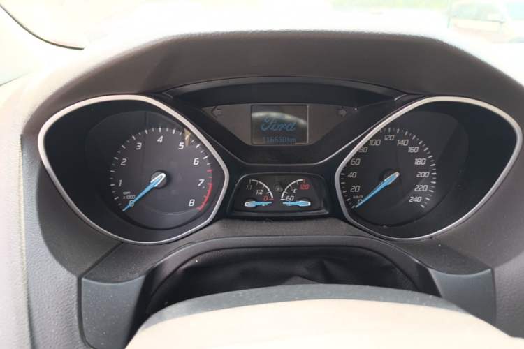 Used Ford Focus 2012 Sedan 1.6L Automatic Comfort Model Instrument Cluster