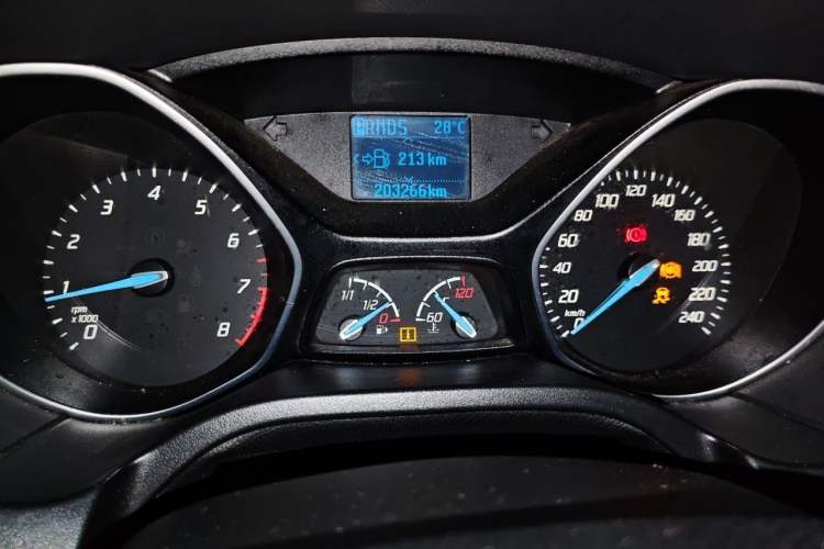 Used Ford Focus 2012 Hatchback 1.6L Automatic Fashion Edition Instrument Cluster