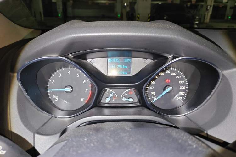 Used Ford Focus 2012 Hatchback 1.6L Automatic Fashion Edition Instrument Cluster