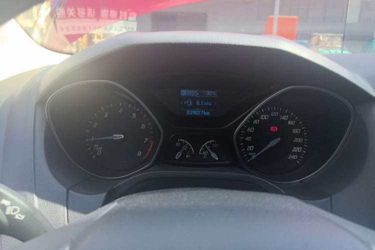 Used Ford Focus 2012 Hatchback 1.6L Automatic Fashion Edition Instrument Cluster