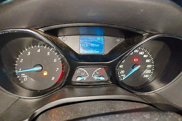 Used Ford Focus 2012 Sedan 1.6L Manual Fashion Edition Instrument Cluster