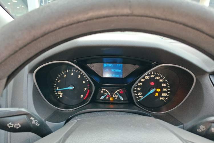Used Ford Focus 2012 Sedan 1.6L Automatic Comfort Model Instrument Cluster