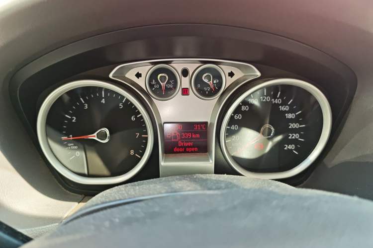 Used Ford Focus 2012 Sedan Classic 1.8L Manual Base Model Instrument Cluster