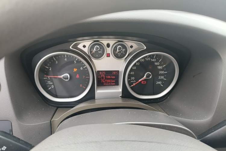 Used Ford Focus 2012 Sedan Classic 1.8L Manual Base Model Instrument Cluster