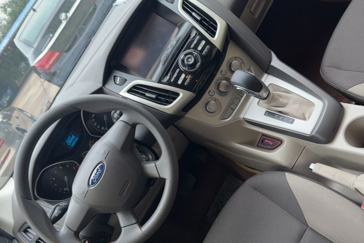 Used Ford Focus 2012 Sedan 1.6L Automatic Comfort Model Interior 1