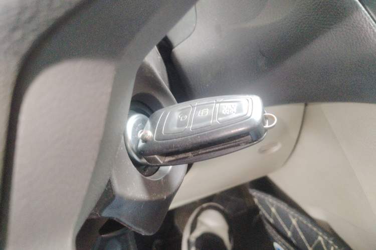 Used Ford Focus 2012 Sedan 1.6L Automatic Comfort Model Interior 1