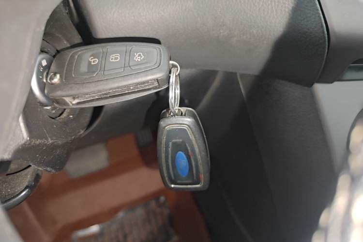 Used Ford Focus 2012 Sedan 1.6L Automatic Fashion Edition Interior 1