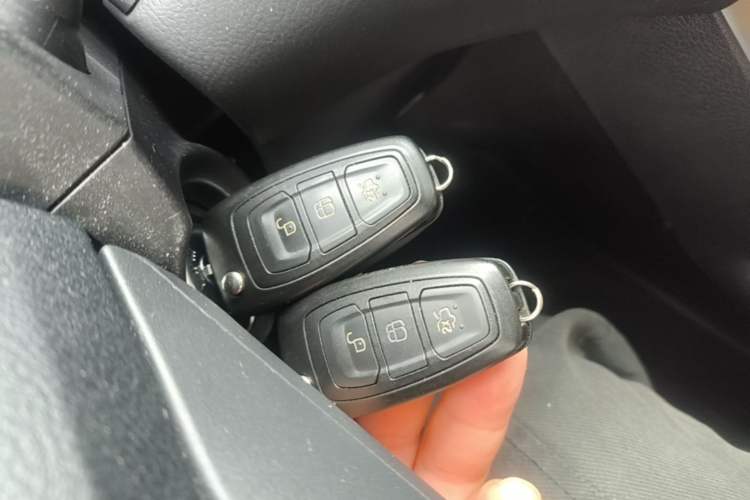 Used Ford Focus 2012 Sedan 1.6L Automatic Fashion Edition Interior 1