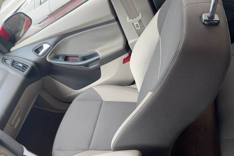 Used Ford Focus 2012 Sedan 1.6L Automatic Comfort Model Interior 2