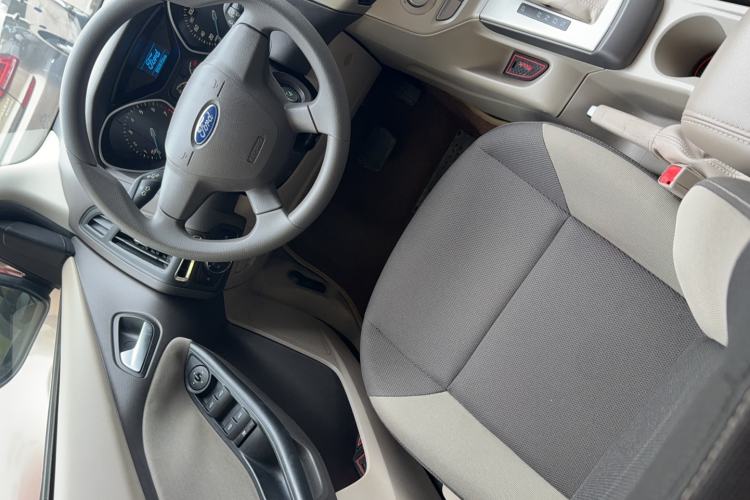 Used Ford Focus 2012 Sedan 1.6L Automatic Comfort Model Interior 3