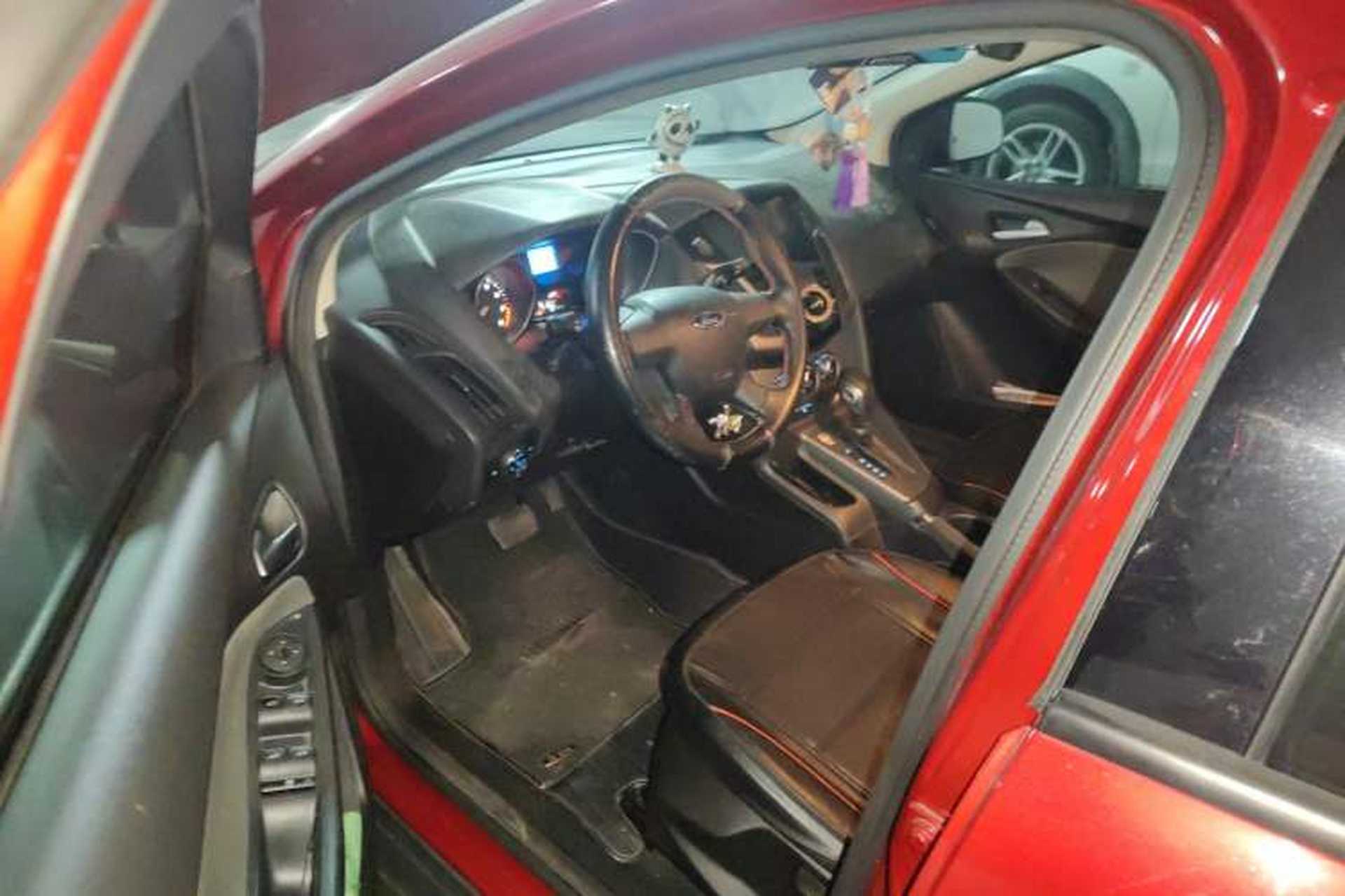 Used Ford Focus 2012 Hatchback 1.6L Automatic Comfort Model Interior 3