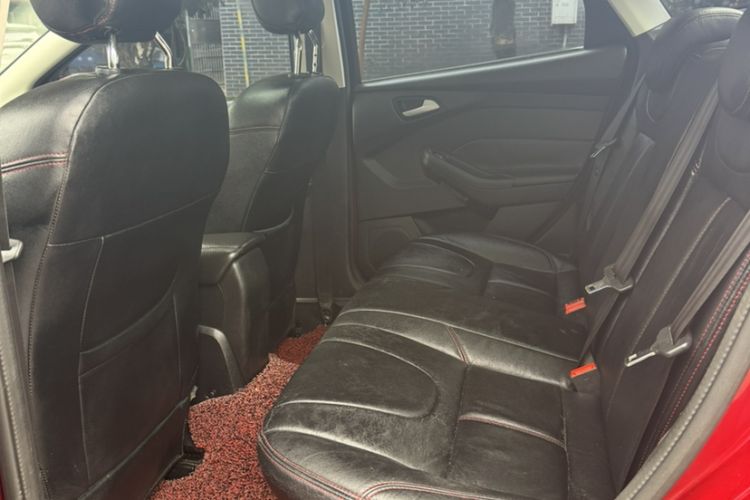 Used Ford Focus 2012 Sedan 1.6L Automatic Fashion Edition Interior 3