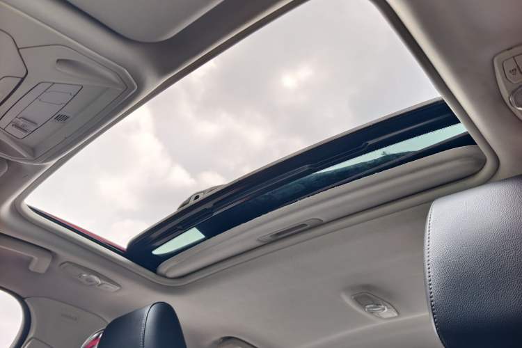 Used Ford Focus 2012 Sedan 1.6L Automatic Fashion Edition Interior 6