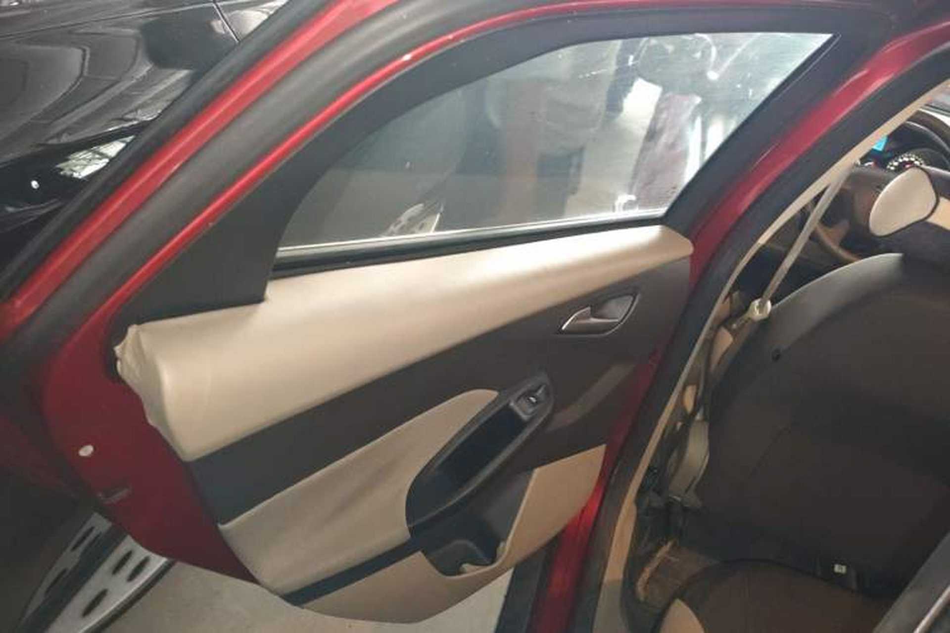 Used Ford Focus 2012 Sedan 1.6L Automatic Comfort Model Interior 8