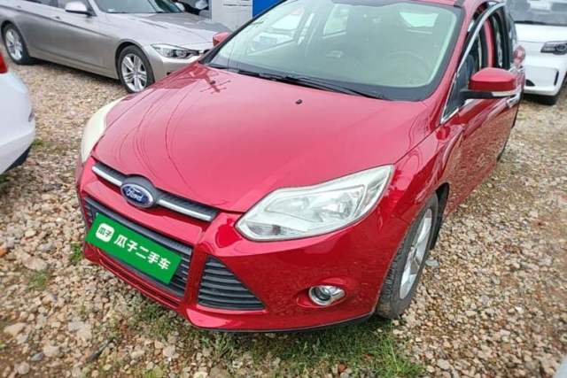 Ford Focus 2012 Hatchback 1.6L Automatic Fashion Edition d’occasion