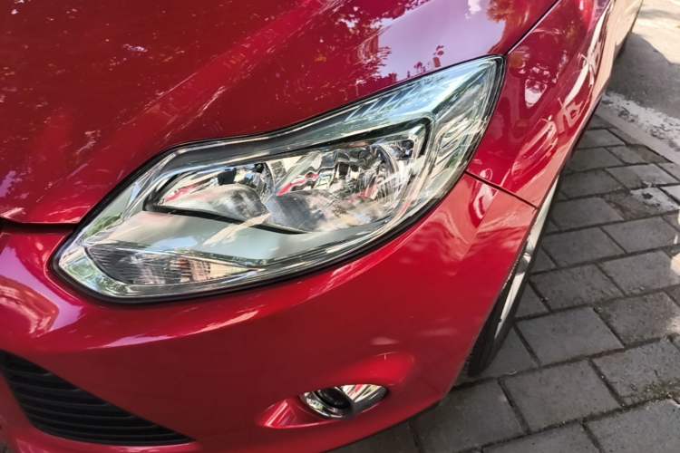 Used Ford Focus 2012 Sedan 1.6L Automatic Fashion Edition Left Front Headlight