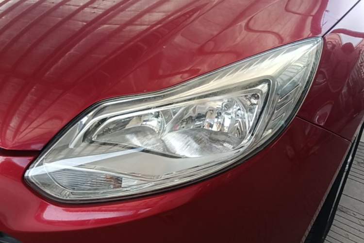 Used Ford Focus 2012 Hatchback 1.6L Manual Fashion Edition Left Front Headlight