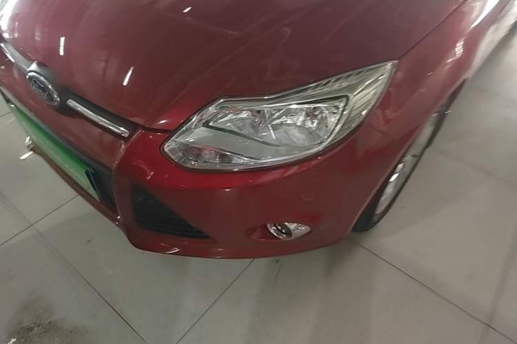 Used Ford Focus 2012 Hatchback 1.6L Manual Fashion Edition Left Front Headlight