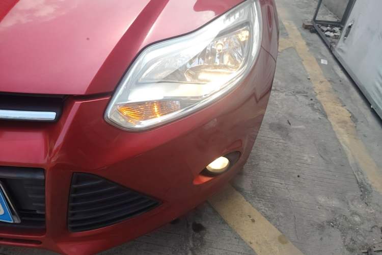 Used Ford Focus 2012 Hatchback 1.6L Automatic Comfort Model Left Front Headlight