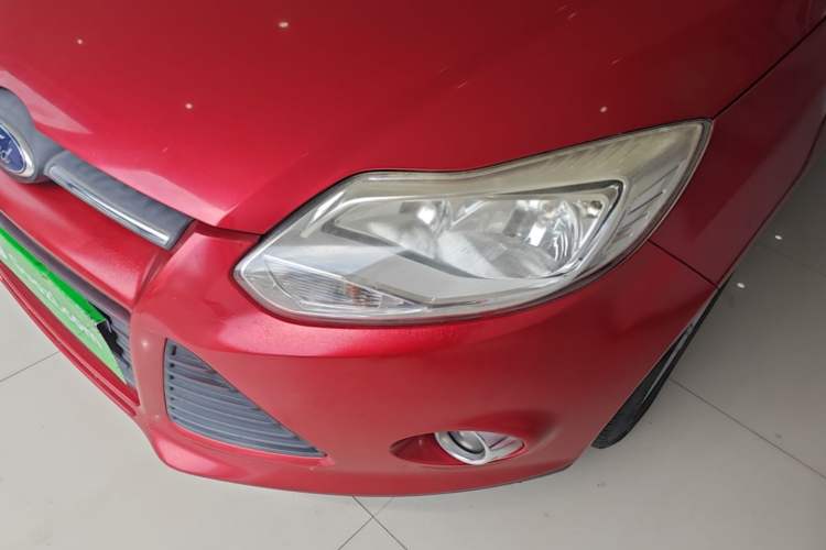 Used Ford Focus 2012 Sedan 1.6L Automatic Fashion Edition Left Front Headlight