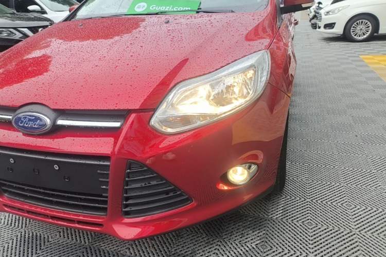 Used Ford Focus 2012 Sedan 1.6L Automatic Fashion Edition Left Front Headlight