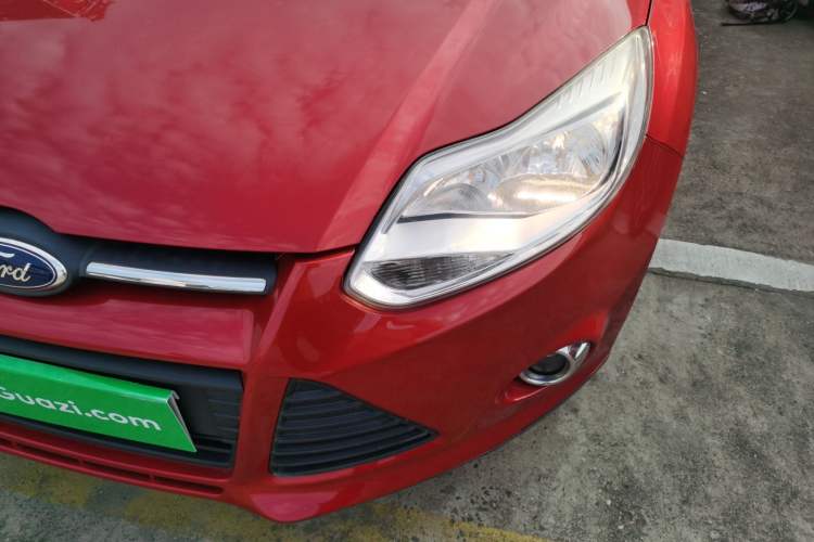 Used Ford Focus 2012 Sedan 1.6L Automatic Fashion Edition Left Front Headlight