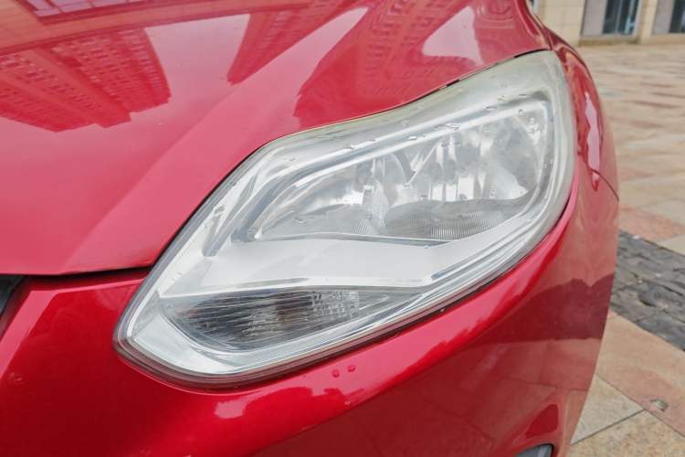 Used Ford Focus 2012 Sedan 1.6L Automatic Comfort Model Left Front Headlight
