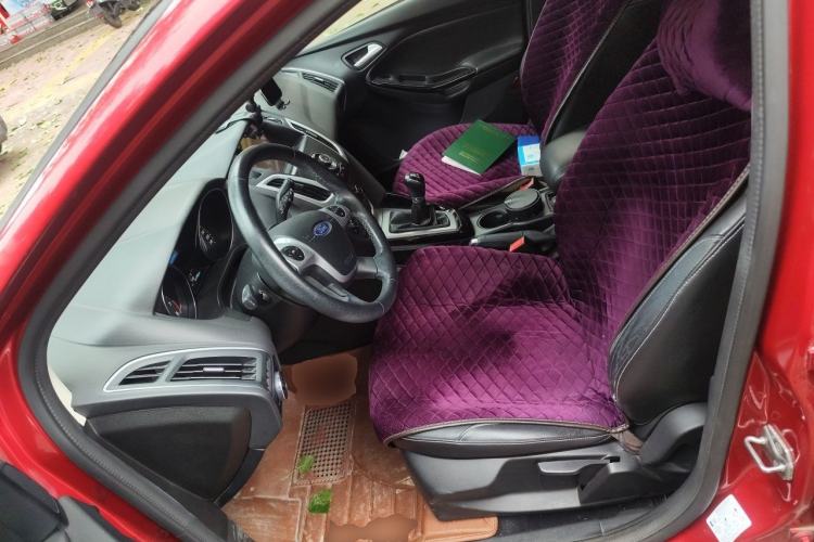 Used Ford Focus 2012 Hatchback 1.6L Manual Fashion Edition Left Front Seat