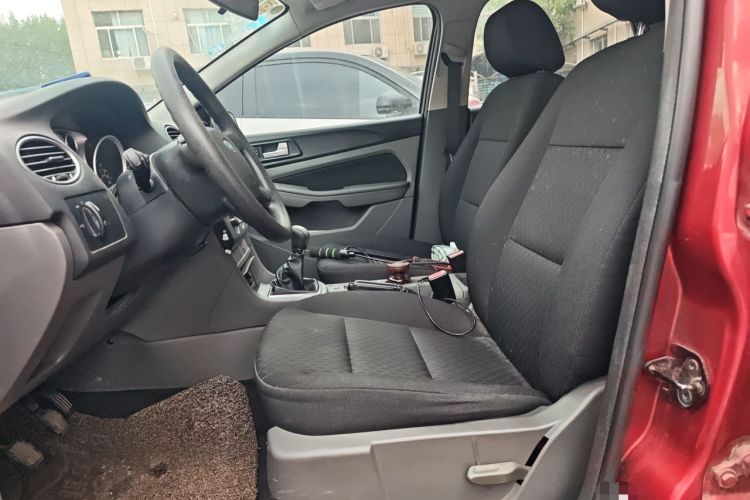 Used Ford Focus 2012 Hatchback Classic 1.8L Manual Base Model Left Front Seat
