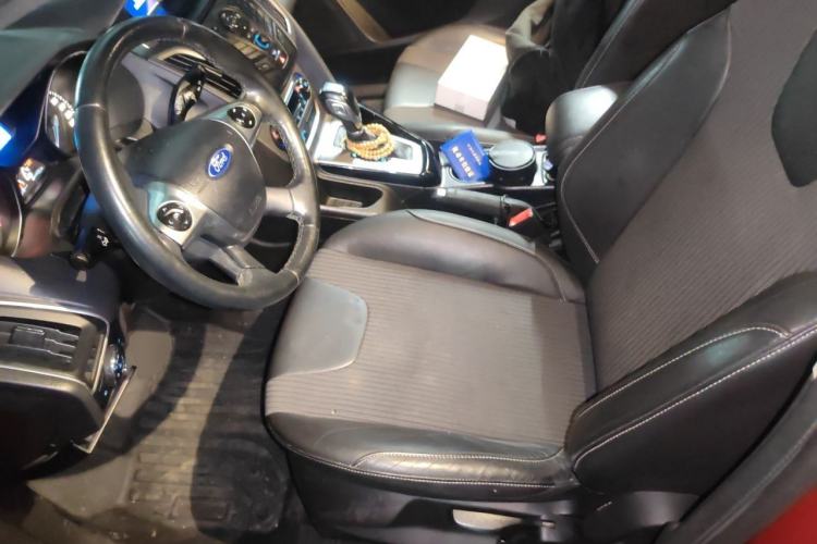Used Ford Focus 2012 Hatchback 1.6L Automatic Fashion Edition Left Front Seat