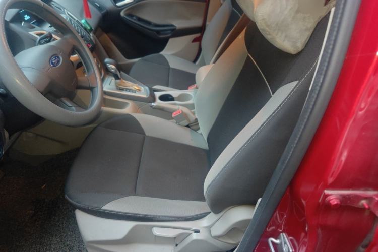 Used Ford Focus 2012 Sedan 1.6L Automatic Comfort Model Left Front Seat